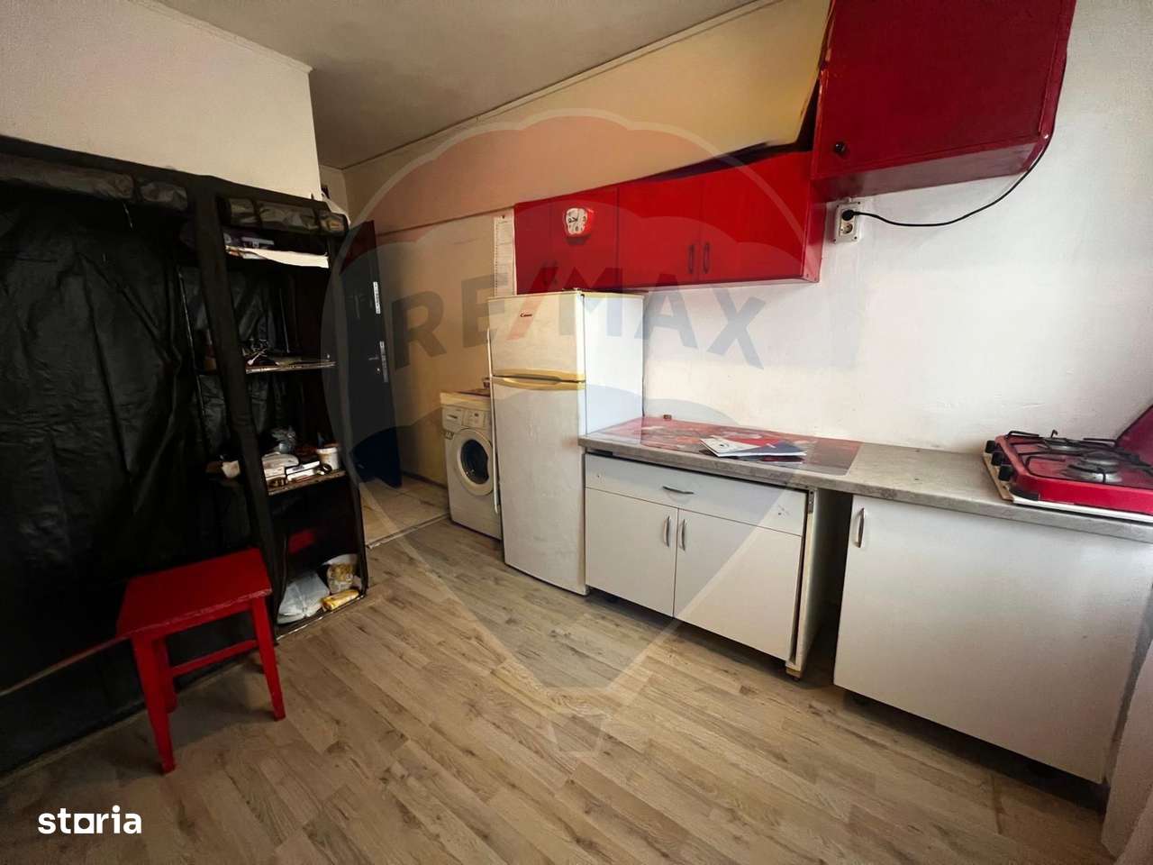 Vand garsoniera zona Vlaicu etajul 3 - Imagine principală: 4/6