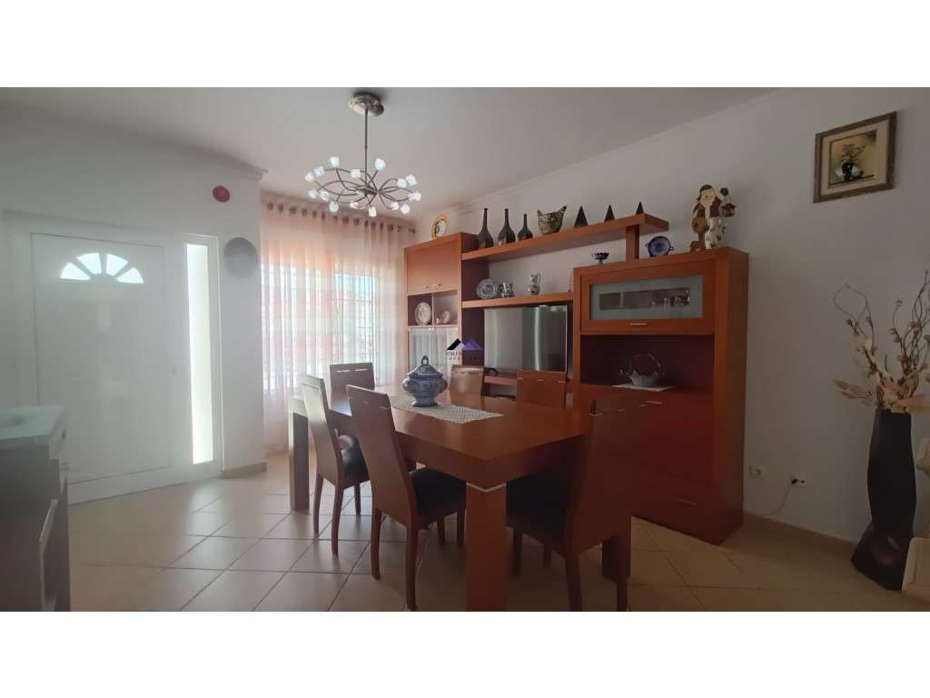 Moradia em Condomínio Privado com Piscina - Grande imagem: 5/46