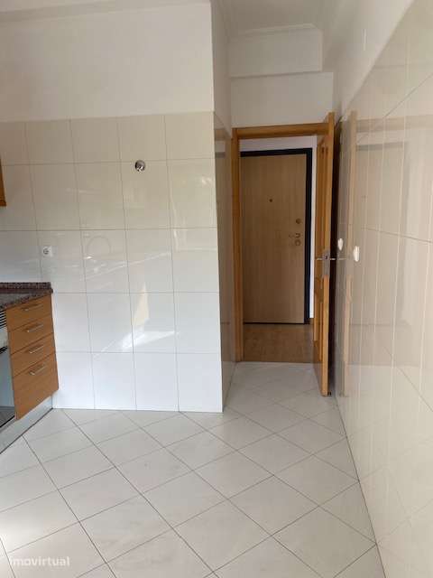 T3 com excelentes áreas bem localizado. - Grande imagem: 3/18