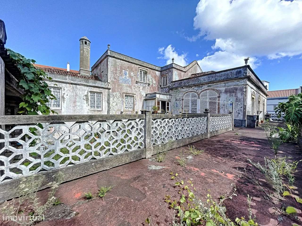 Investimento excecional no coração de Ponta Delgada — prédio de gaveto - Grande imagem: 4/8