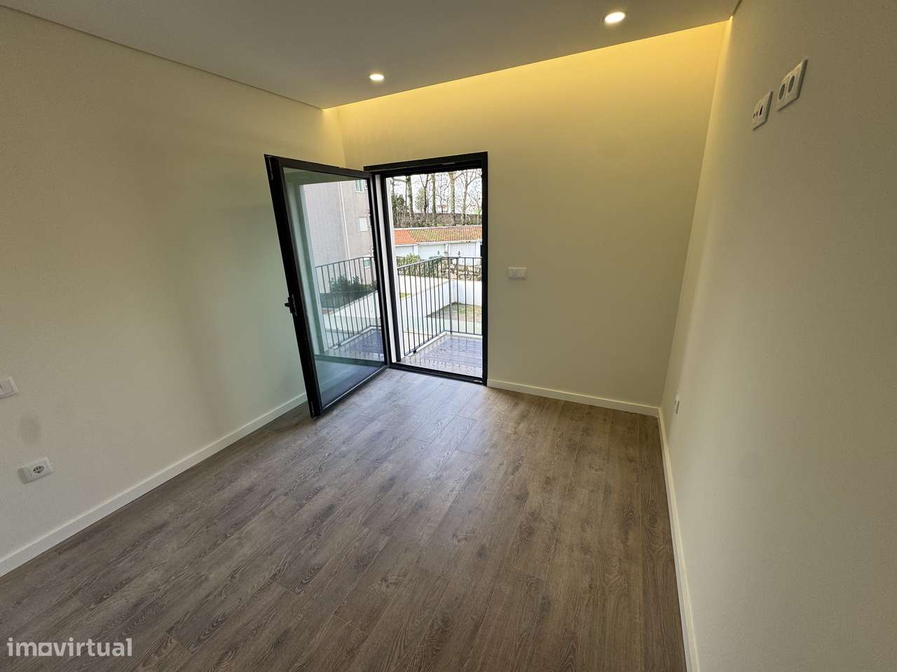 Apartamento T2 novo - Grande imagem: 3/17