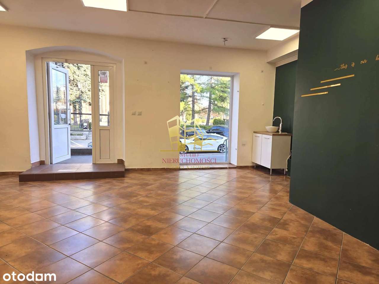 Lokal usługowy 53,8 m² | Centrum Pieszyc | Wejście z ulicy-8