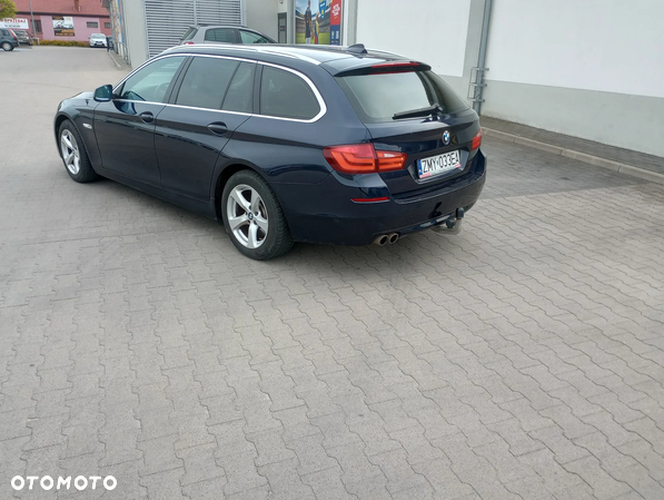 BMW Seria 5 520d Touring - 2