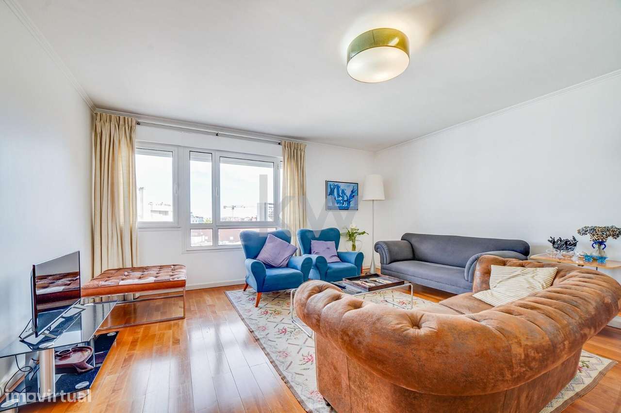 T2 No Condominio Saldanha Residence Localizacao E Prestigio