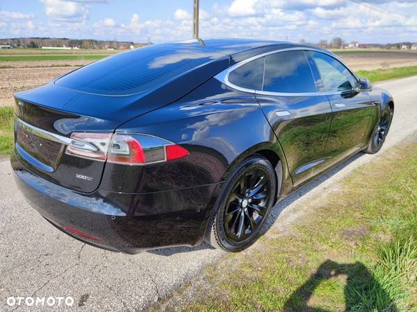 Tesla Model S Long Range Plus - 3