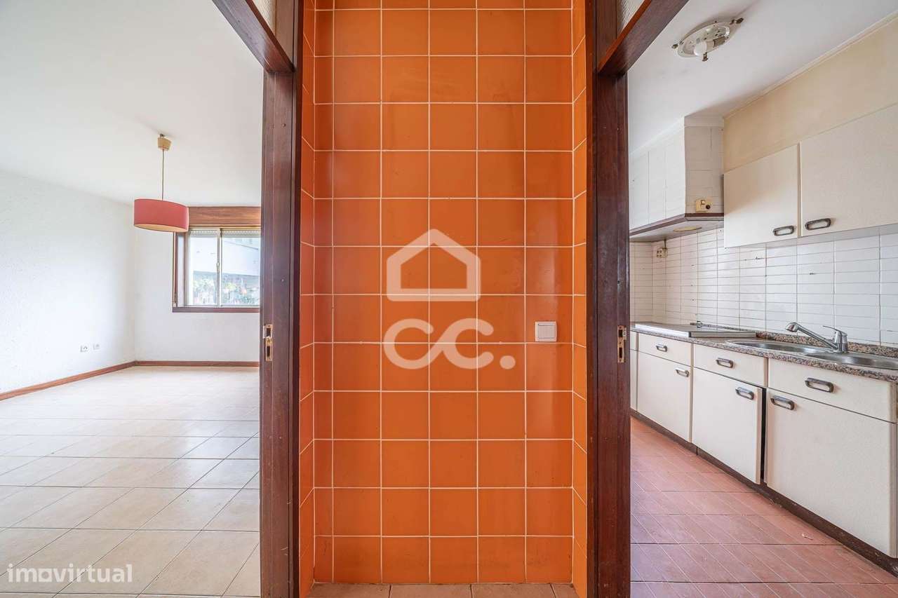 Apartamento T2 com garagem na Maia, junto ao Metro Parque Maia-19