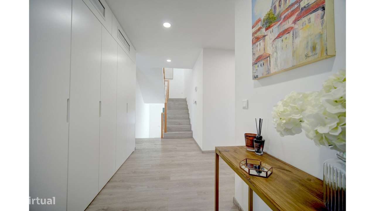 Moradia T4 na Serra de Casal de Cambra - Grande imagem: 2/49