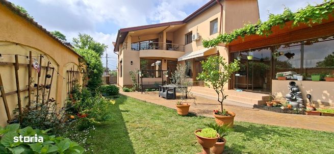 Casă spațioasă cu teren generos – Str. Muzicii-1