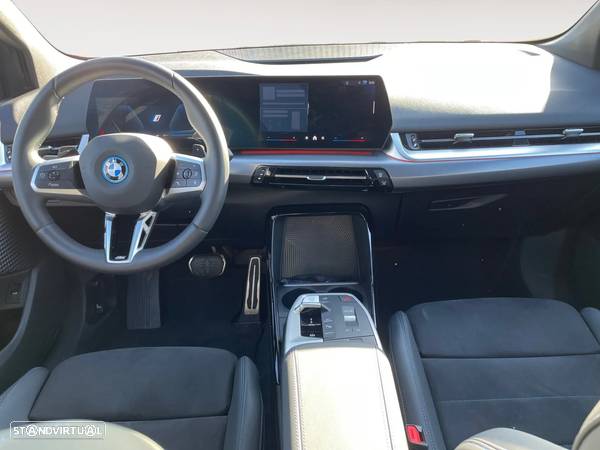 BMW 225xe Active Tourer Pack M - 11