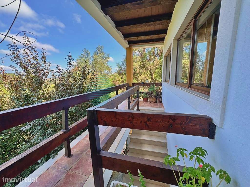 Moradia T4 com piscina, em Melroeira, Torres Vedras-31