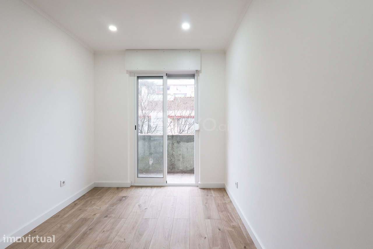 T4 TOTALMENTE REMODELADO NA DAMAIA – PRONTO A HABITAR | LOCALIZAÇÃO E-17