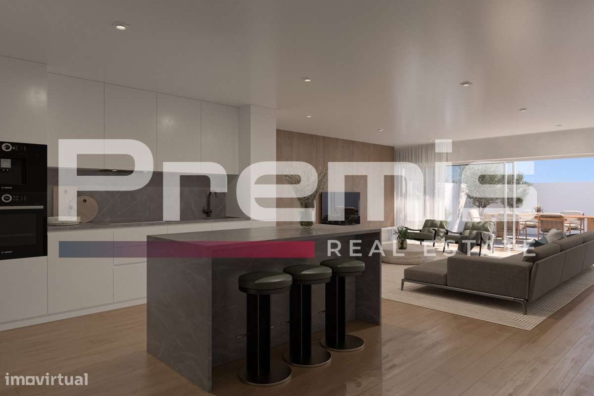 Penthouse T4 com Terraços Privativos | Condomínio Brito Capelo 1023, M-25