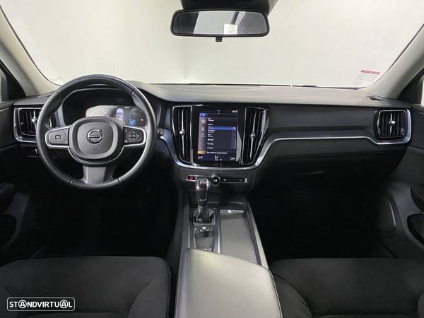 Volvo V60 2.0 D3 Momentum - 8