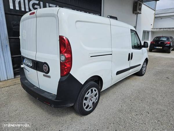 Fiat Doblo Maxi Longa 1.3Multijet 95cv 3Lugares - 4