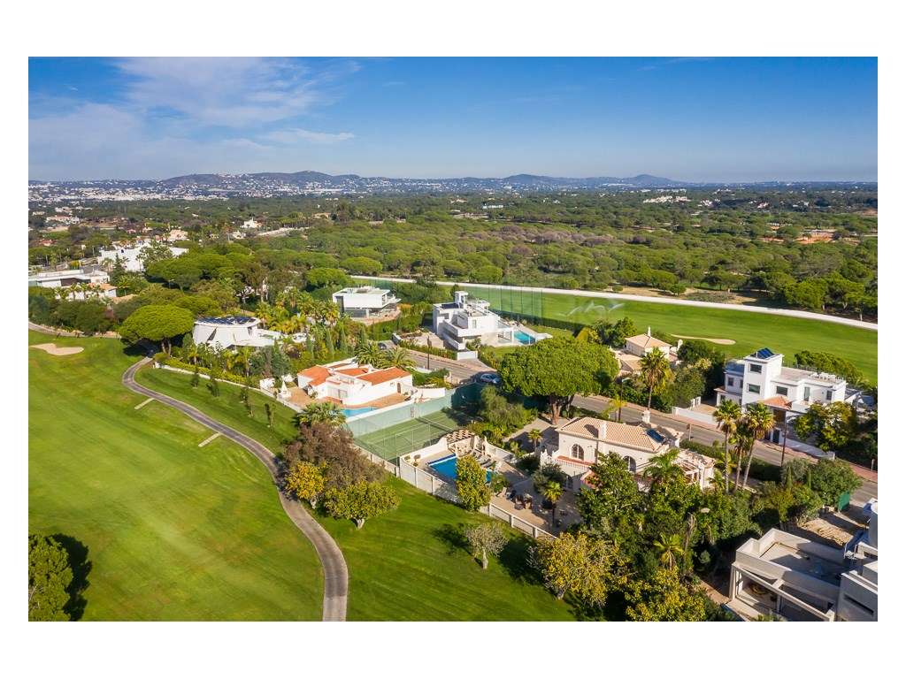 Moradia V4 inserida no campo de Golfe, Vale de Lobo, Algarve-54