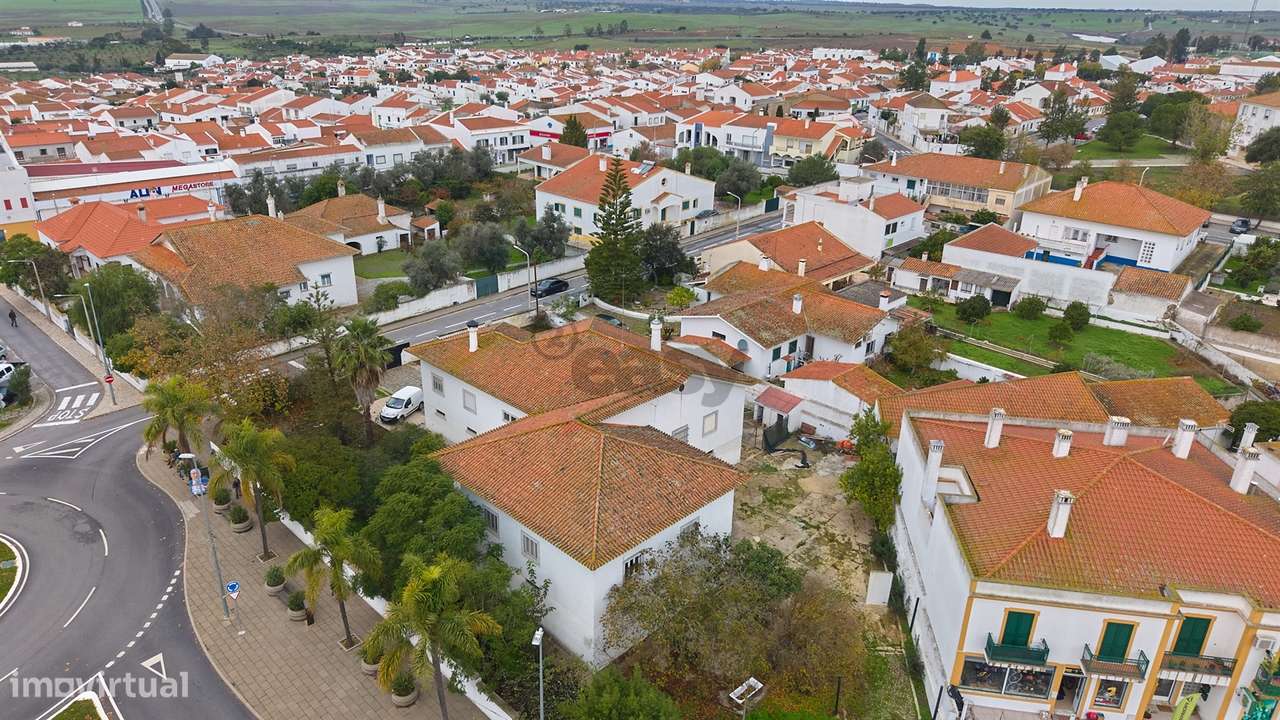 Moradia Senhorial com 16 divisões com Arrumos e Jardim, centro - Grande imagem: 2/60