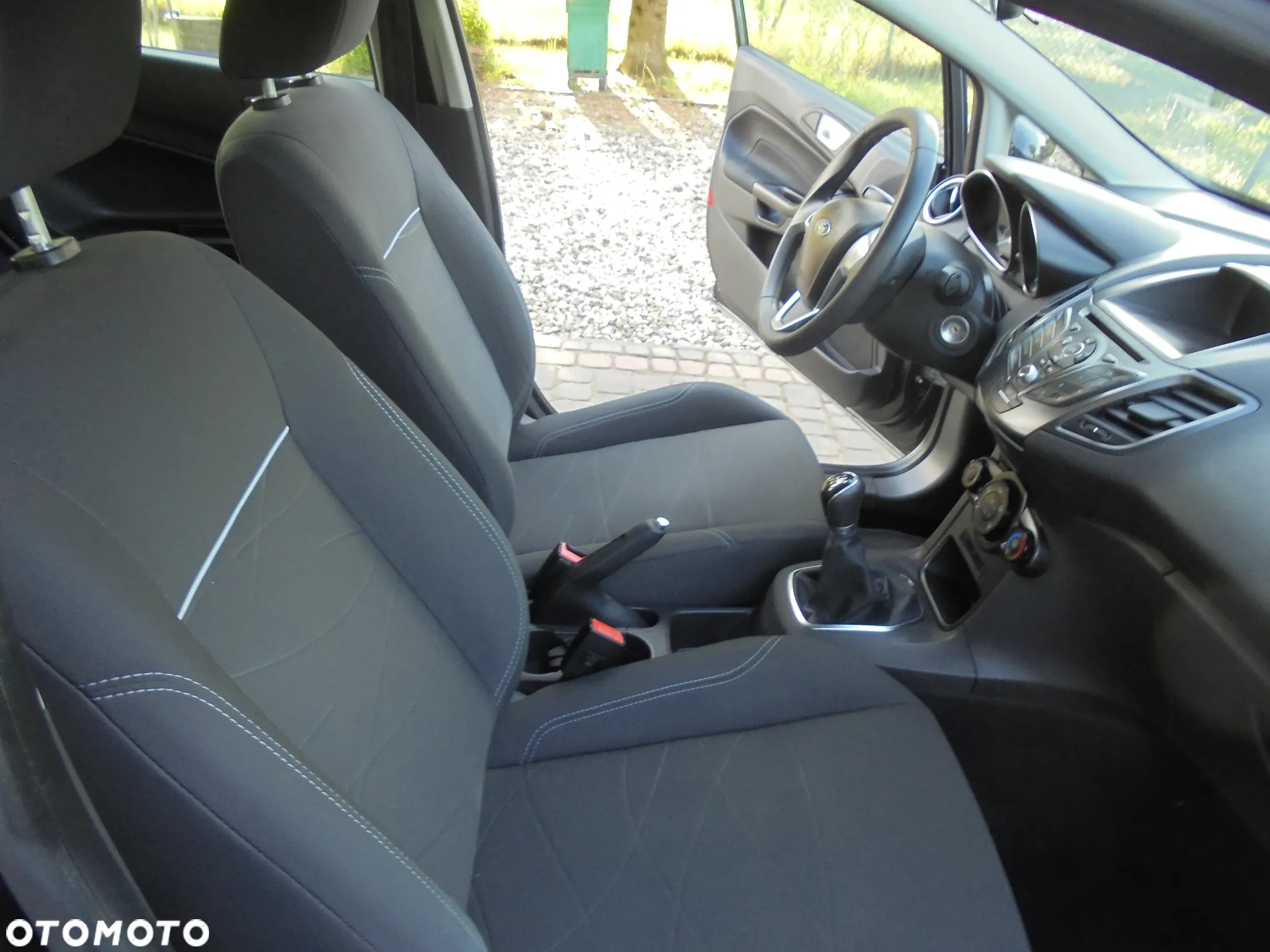 Ford Fiesta 1.25 Ambiente - 14