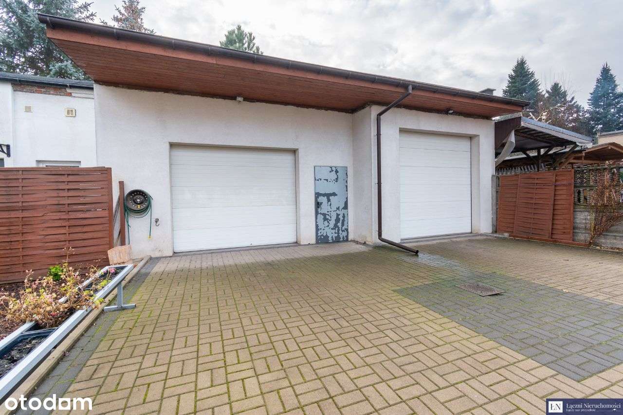 Hala garażowa 67m2 (wysokości 3,5–3,95 m) z domem-0