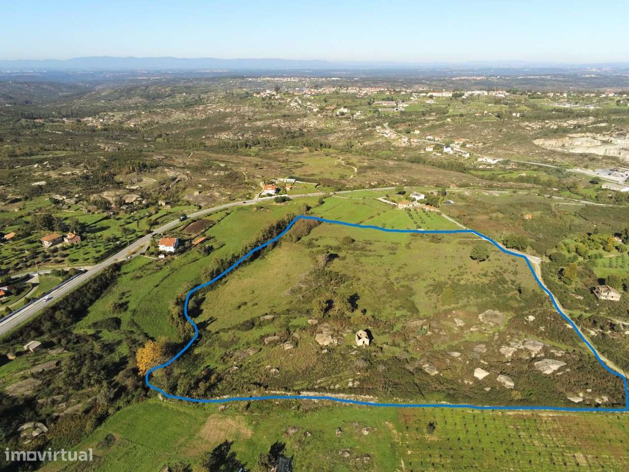 Quinta com Ruina, terreno 5,75Ha, a confrontar com ribeiro-9