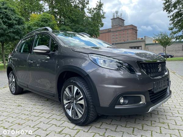 Peugeot 2008 PureTech 130 Allure - 12