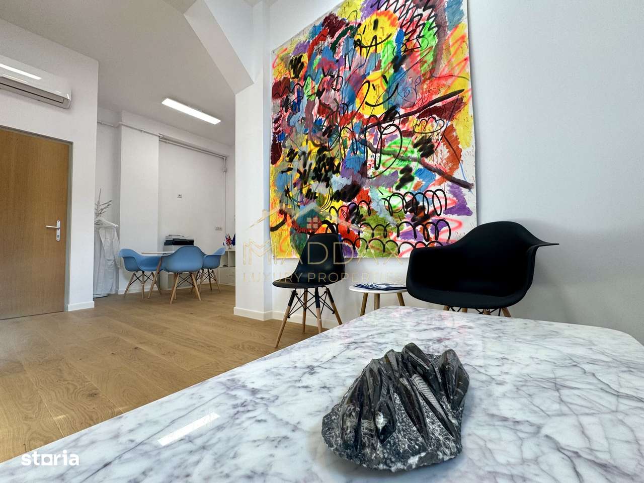 Spatiu de birouri *3 camere* / Cladire Istorica stil Brancovenesc / Un - Imagine principală: 4/20