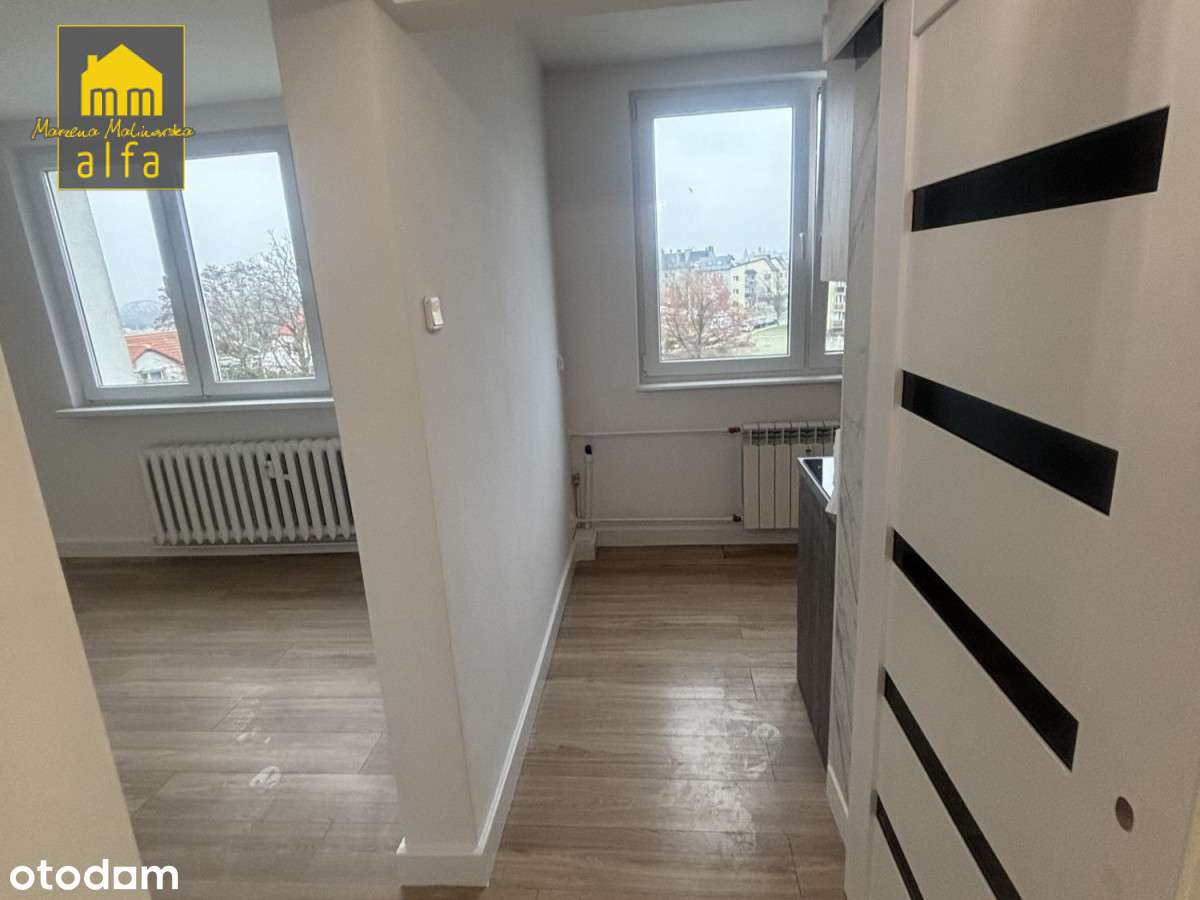 Mieszkanie po gen. remoncie z pięknym widokiokiem.-11