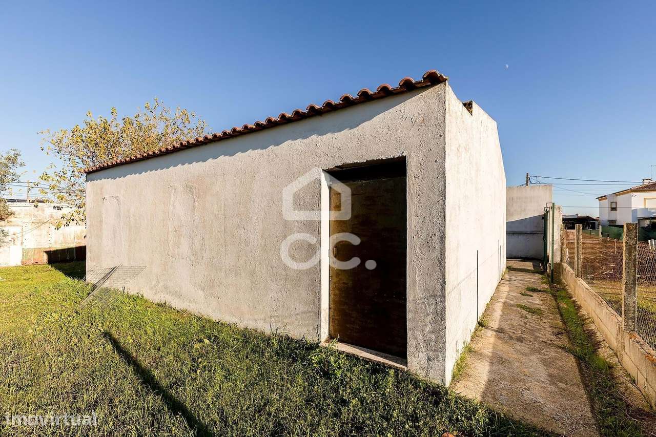 Terreno de  1.350 m² c/ Anexo de Apoio Agrícola | Canaviais, Évora-8