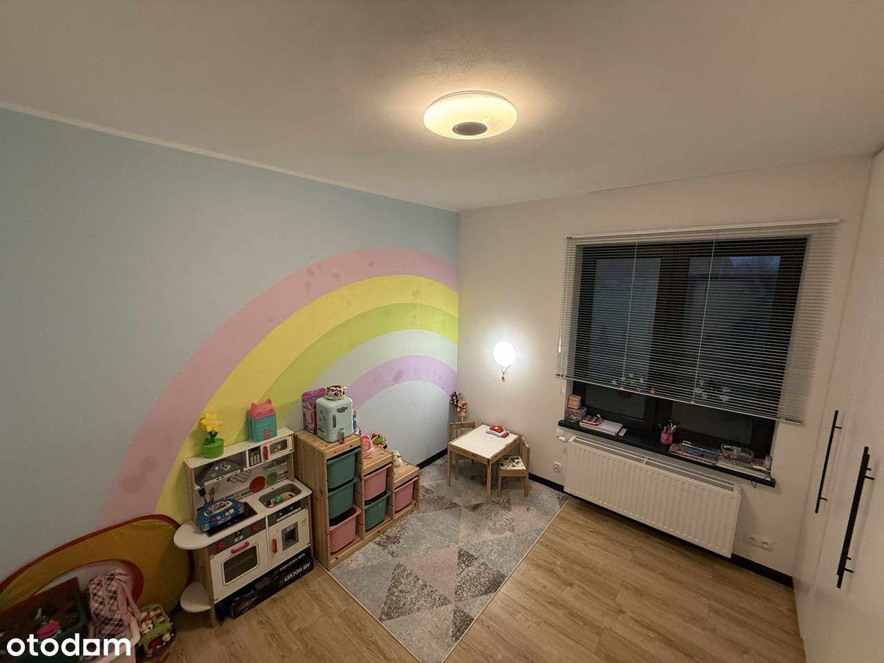 Sprzedaż bez prowizji kupującego - komfortowy i nowoczesny dom-16