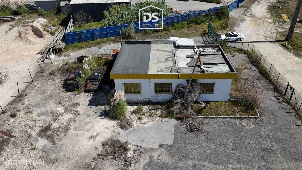 Terreno com 1420m2 para Venda, excelente para o seu Negócio em Marinha-6