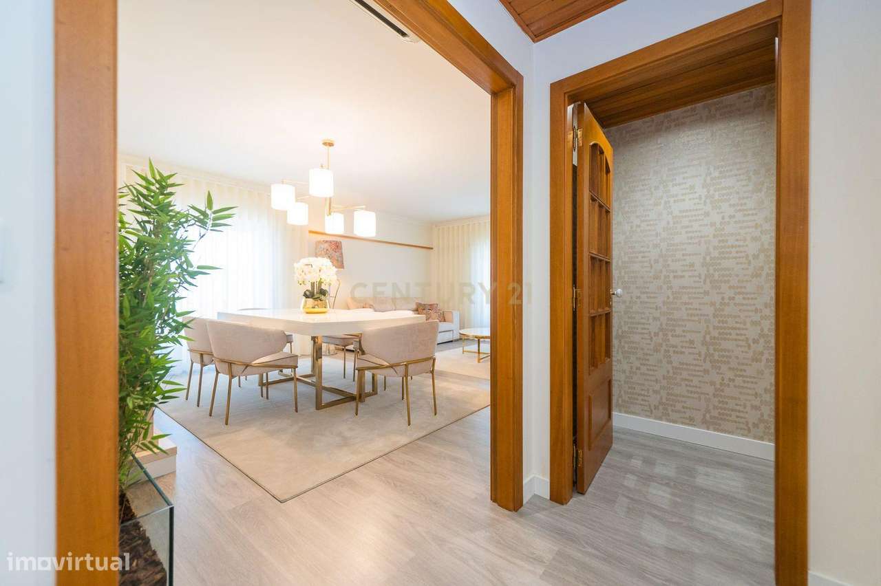 Apartamento T3 com Garagem em Loures-9