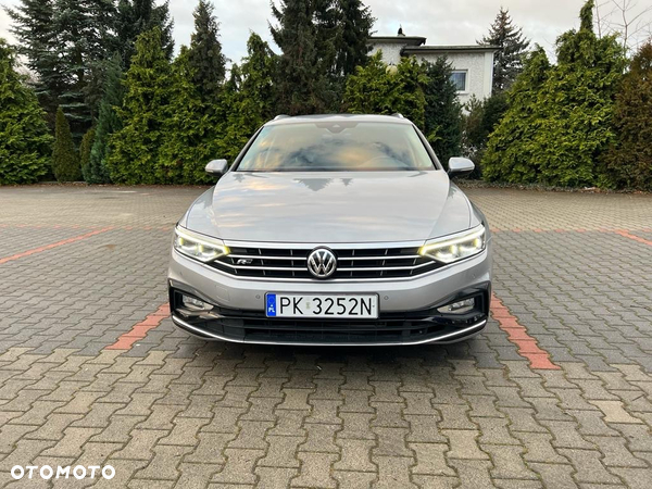 Volkswagen Passat - 16