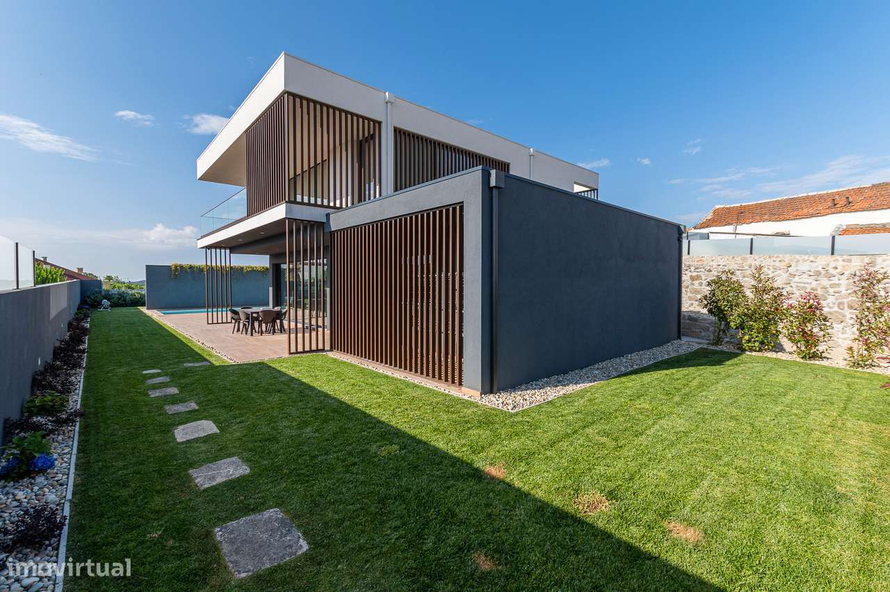 Propriedade Exclusiva e Única com piscina em Canidelo - Grande imagem: 4/35