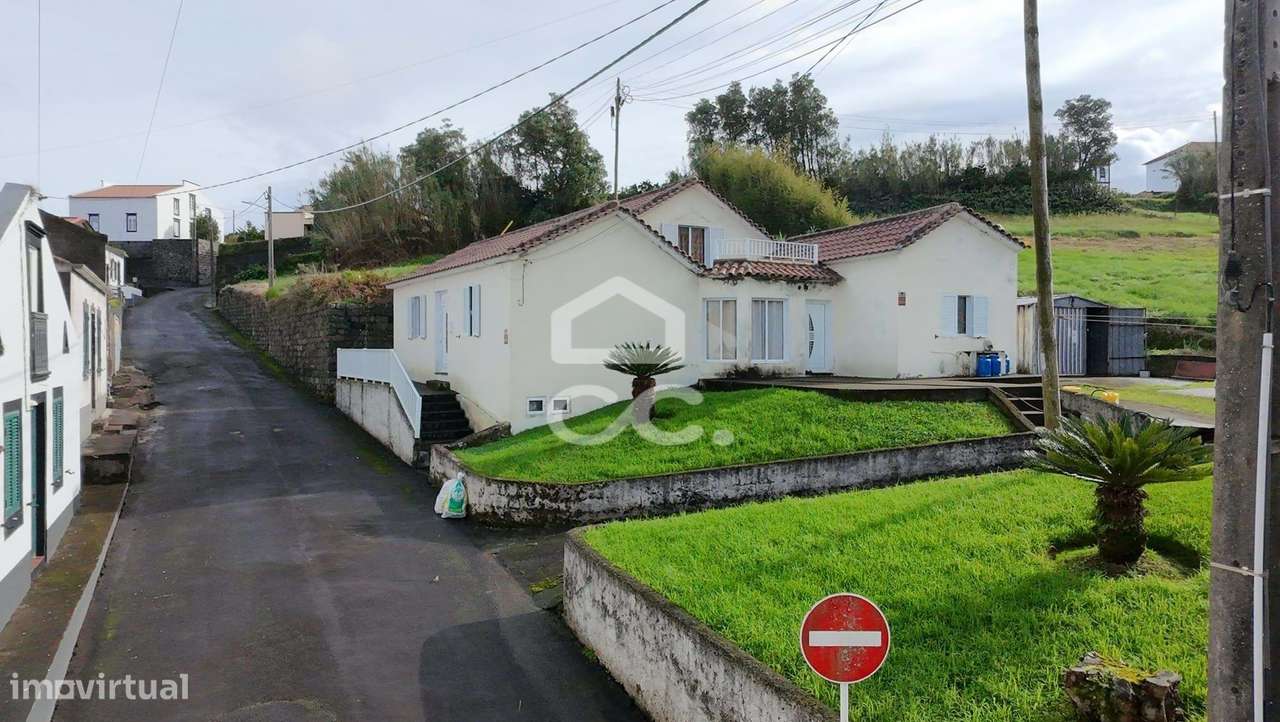 Moradia com 3 Quartos - Algarvia - Nordeste-17