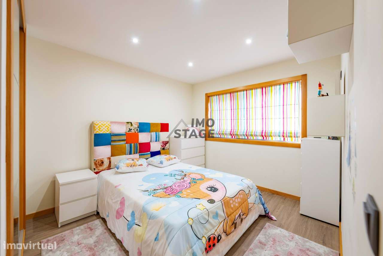 Moradia T3 de Luxo em Condomínio no Centro de Valongo-17