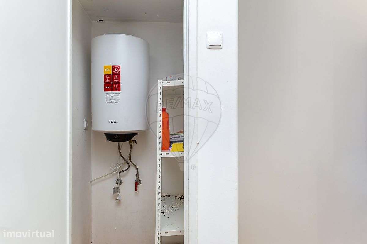 Apartamento T2 remodelado- Penha de França-17