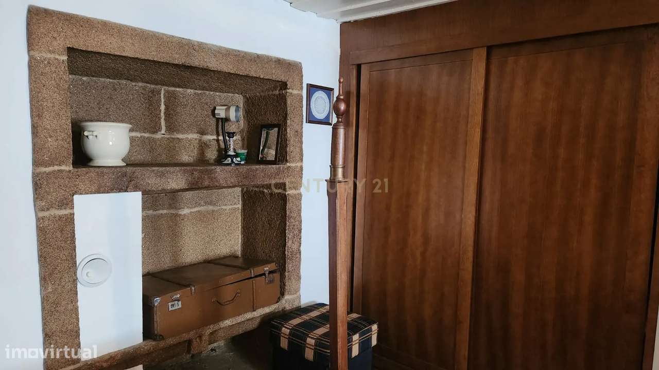 Moradia em Pedra com Terraço e Logradouro — Escalos de Baixo-17