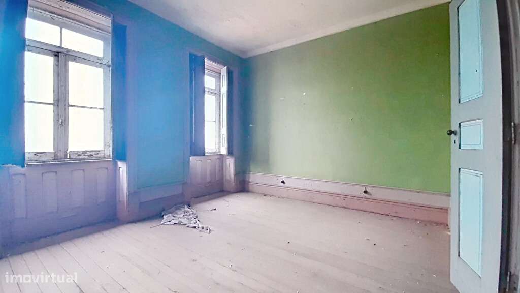 Moradia Senhorial M8 com lugar de garagem em zona de Lousada-5