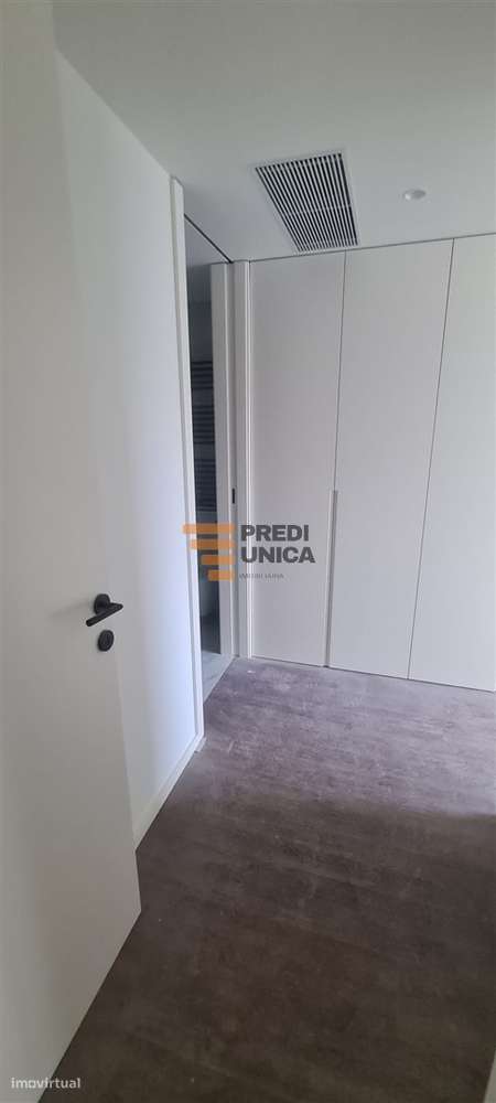 T1 AV. REPUBLICA V.N.GAIA-8