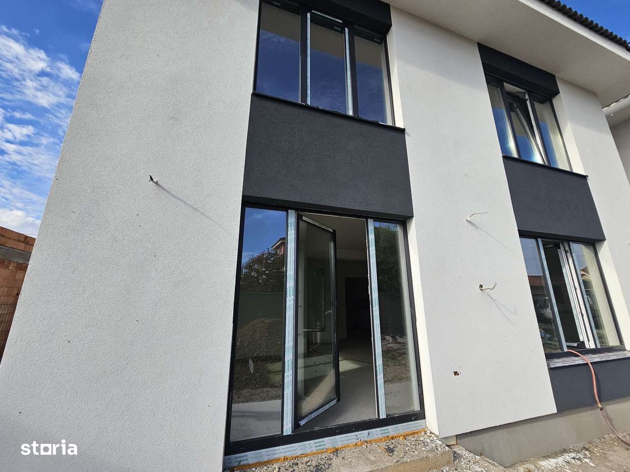 De vânzare casa în Sanmartin , zonă excelentă-6