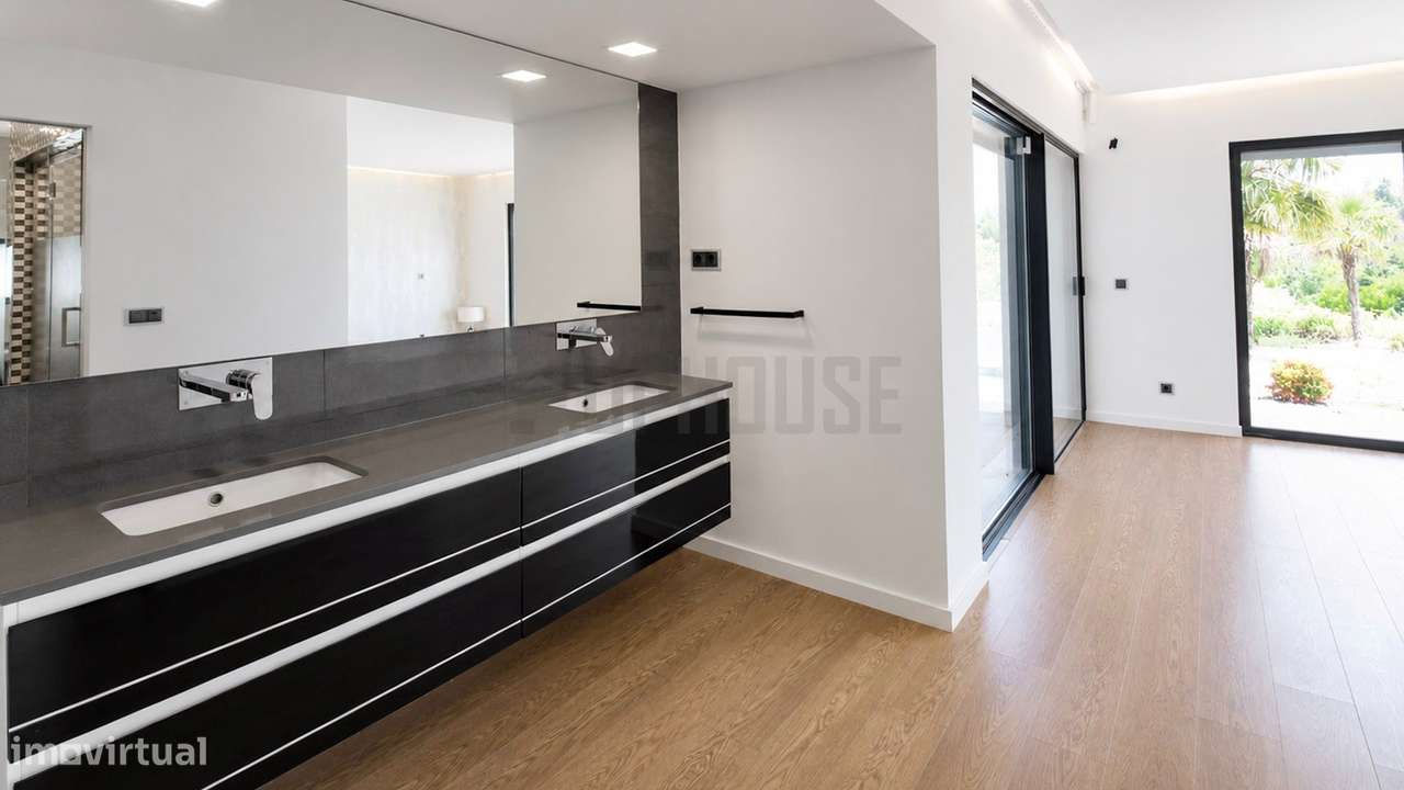 Quinta com Moradia T3 Isolada e Piscina | Água Belas, Ferreira do Zêze-22