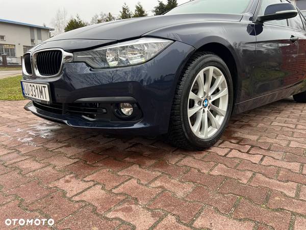 BMW Seria 3 320i Touring xDrive Luxury Line - 24