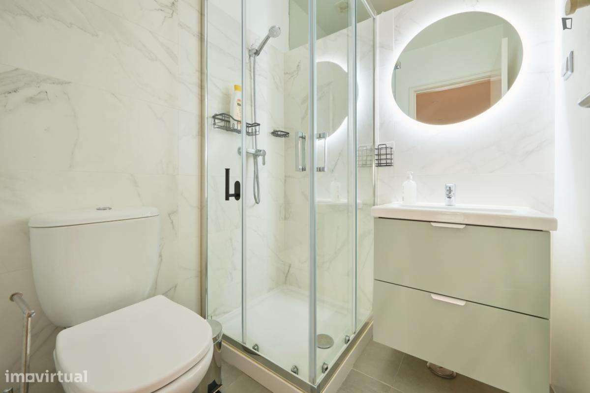 Quarto - localizado em Alameda Lisbon - Grande imagem: 5/46