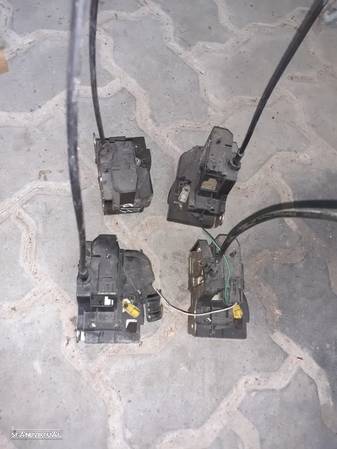 Fechaduras renault scenic 2002 - 1