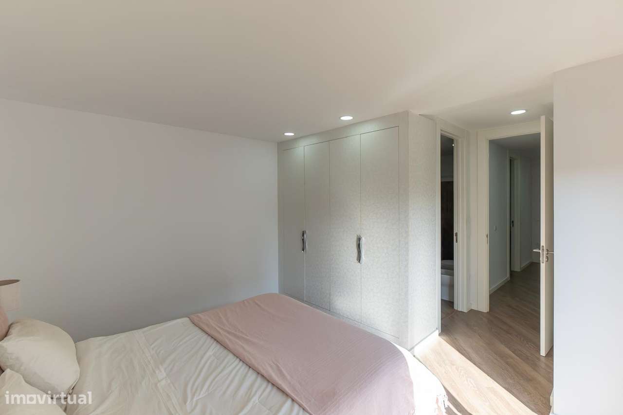 Lindíssimo T3, Edif. Camaleão, Valongo, 157 m2 de Elegância e Conforto-16