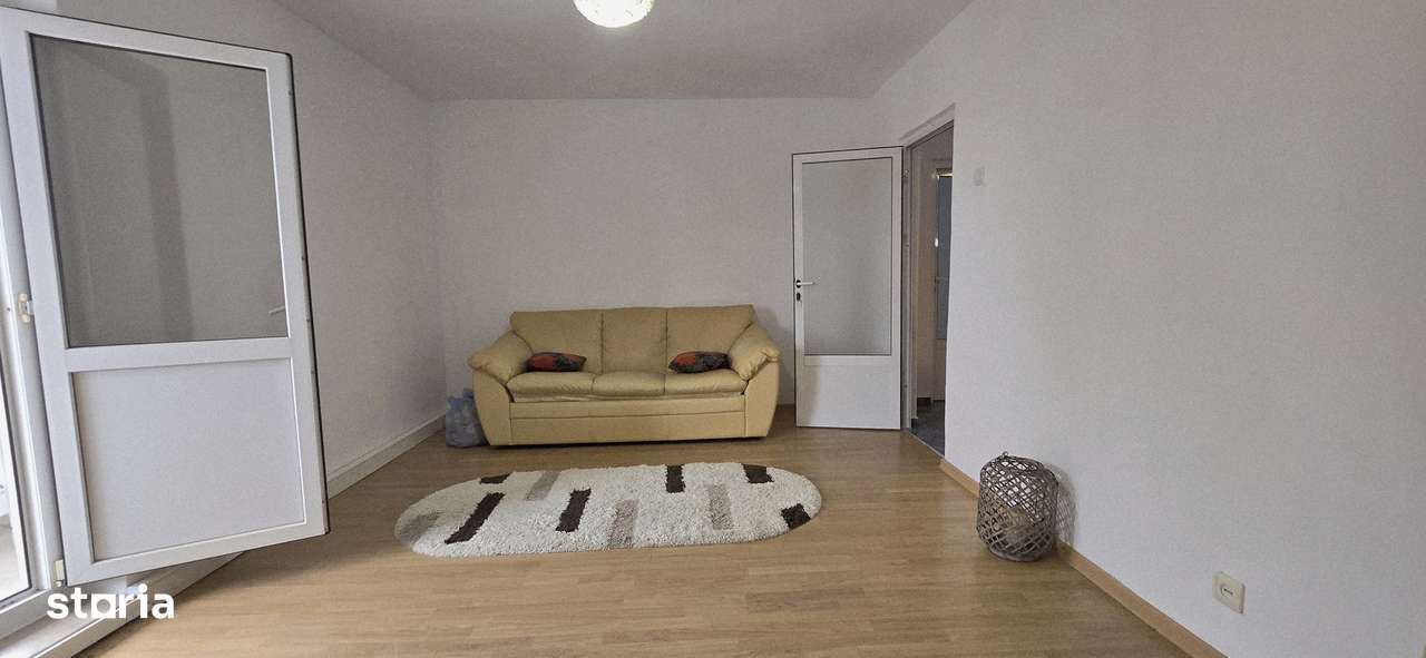 Micro 12 Targoviste, etaj 4/4 , VANZARE apartament 3 camere-5