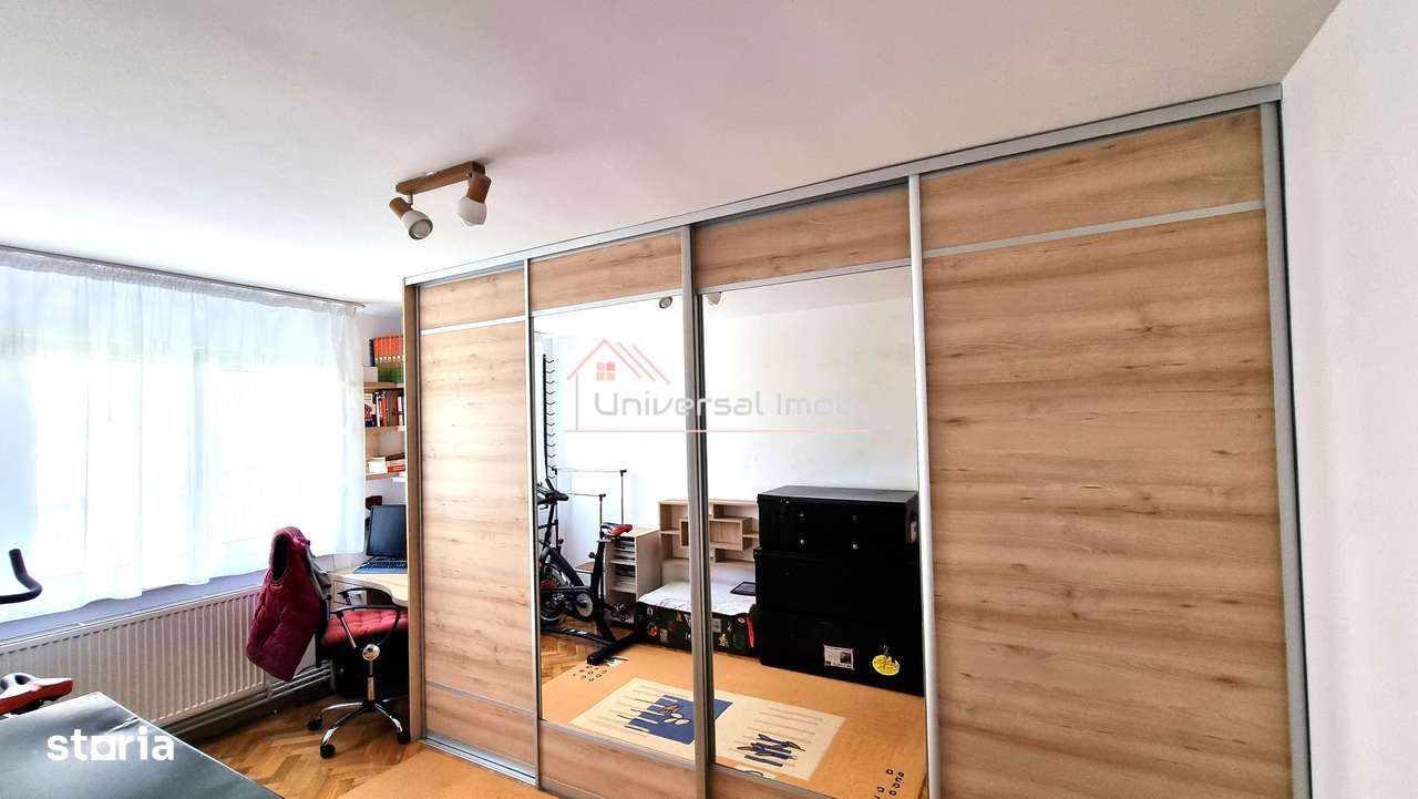 4 camere decomandate, zona Calea Floresti-4