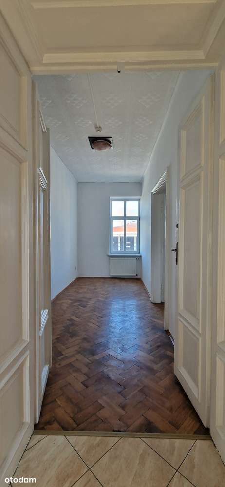 Kamienica w CENTRUM Tarnowa z oknami na Tarnowski Teatr!-12