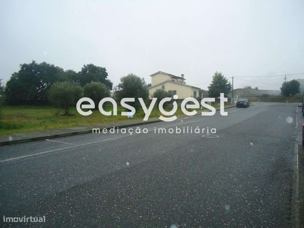 Lote 1 - Terreno Urbano para moradia - Grande imagem: 4/13