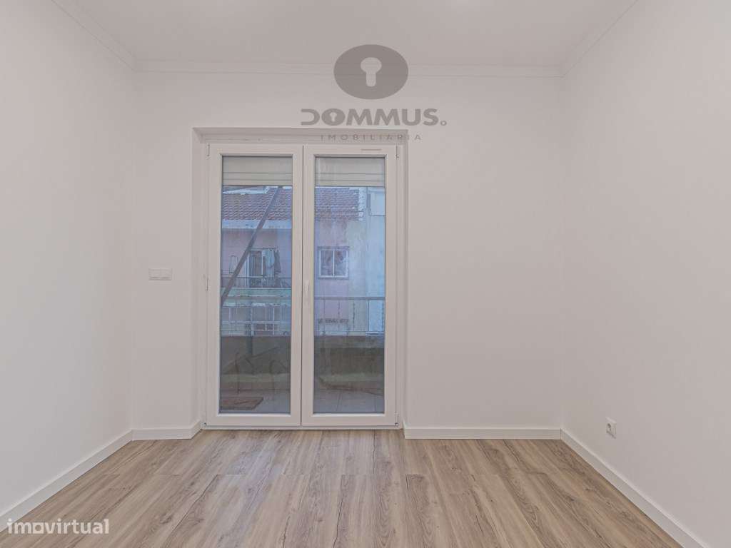 Apartamento T2 Duplex totalmente remodelado-17