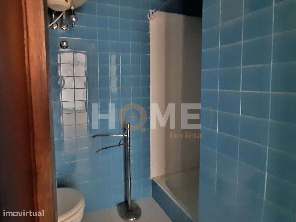Apartamento T3+1, com varanda à Av. Fernão de Magalhães- Bonfim- Porto-28